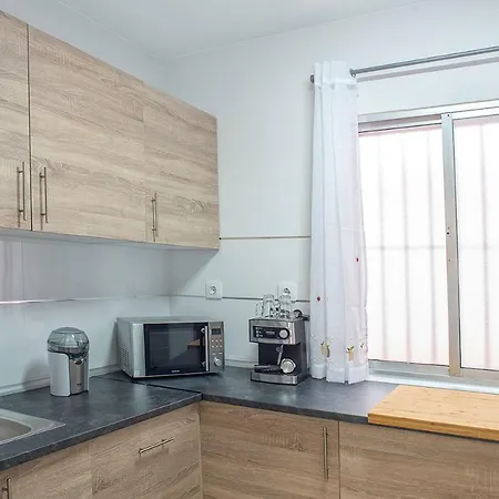 Apartamento Santa Justa Apartament *